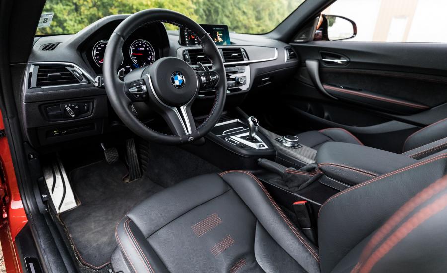 Интерьер BMW M2 Competition (F87) 2018 года  (NA) (фото 12 из 40)